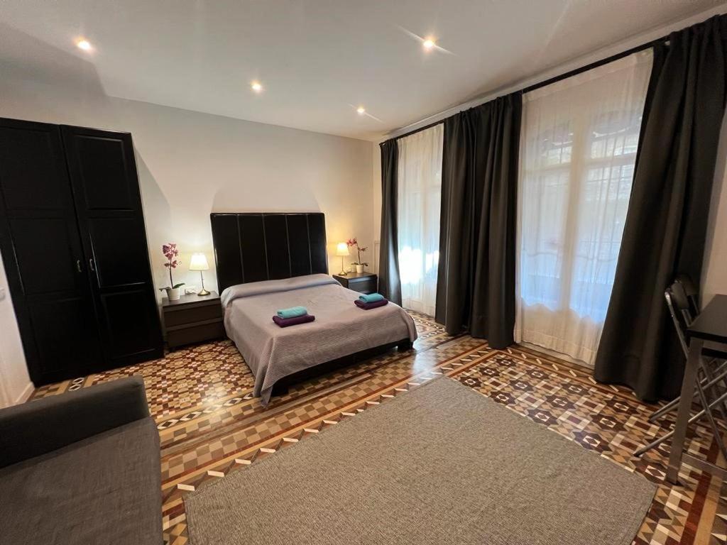 Rooms Balmes Barcelona Luaran gambar