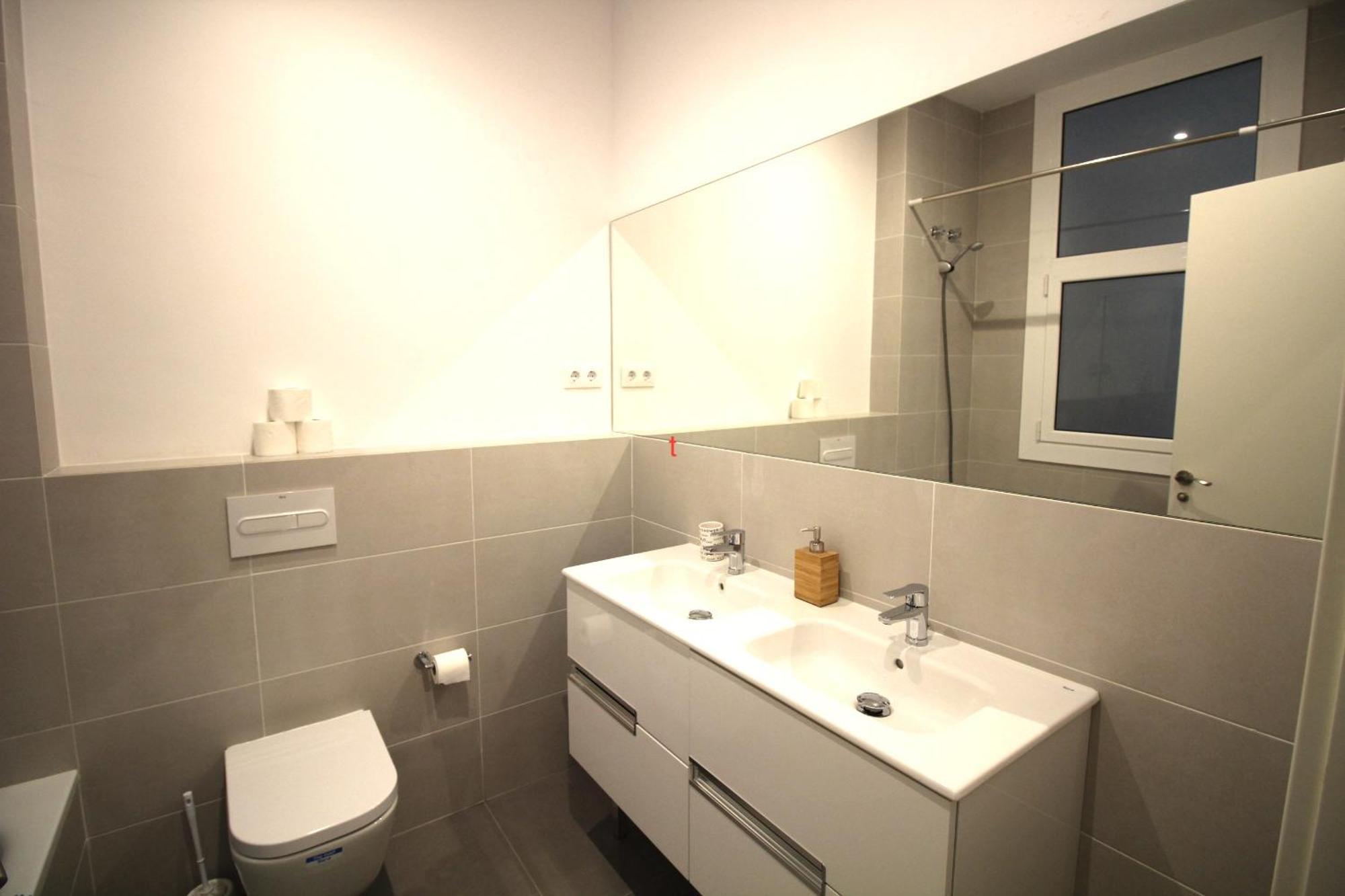 Rooms Balmes Barcelona Luaran gambar