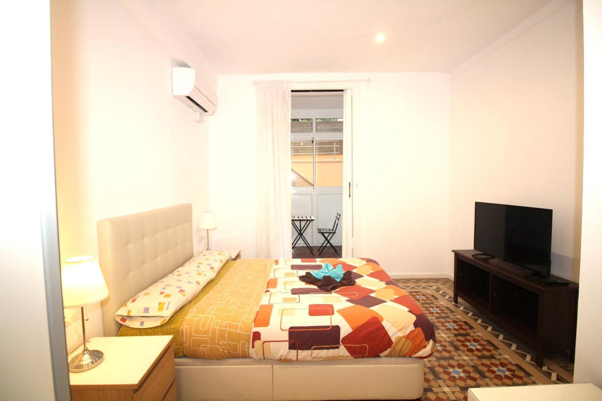 Rooms Balmes Barcelona Luaran gambar