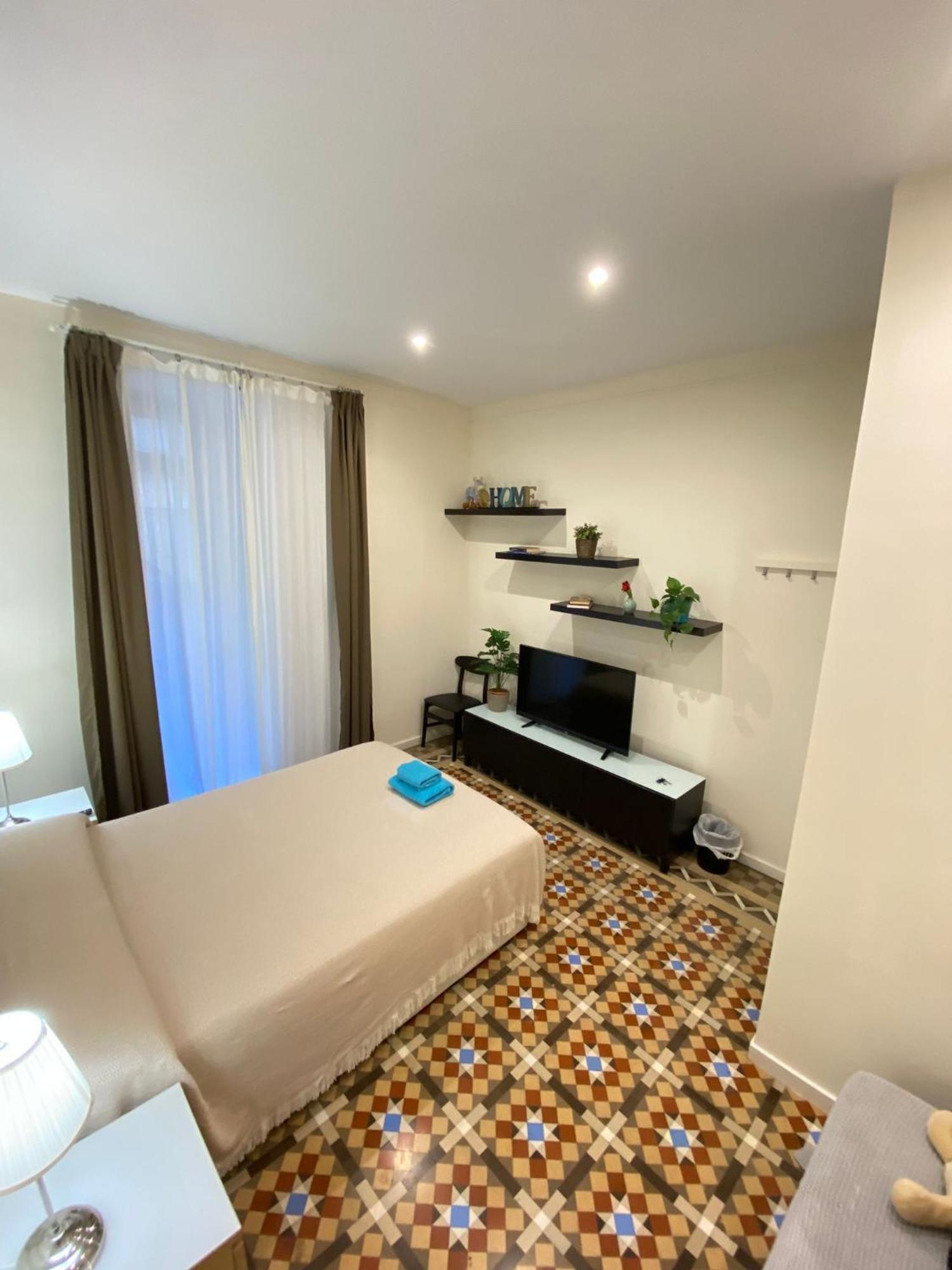 Rooms Balmes Barcelona Luaran gambar