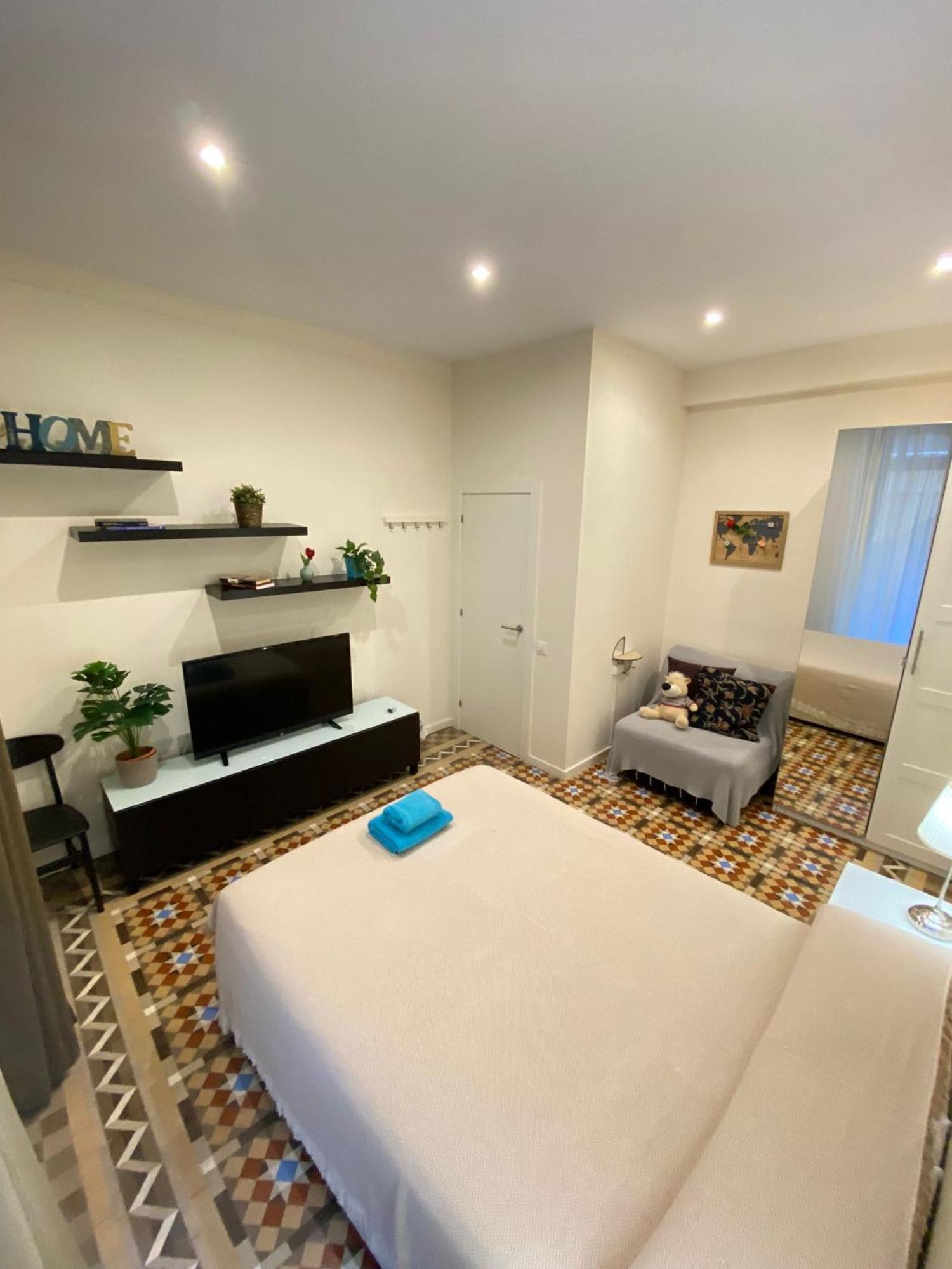 Rooms Balmes Barcelona Luaran gambar
