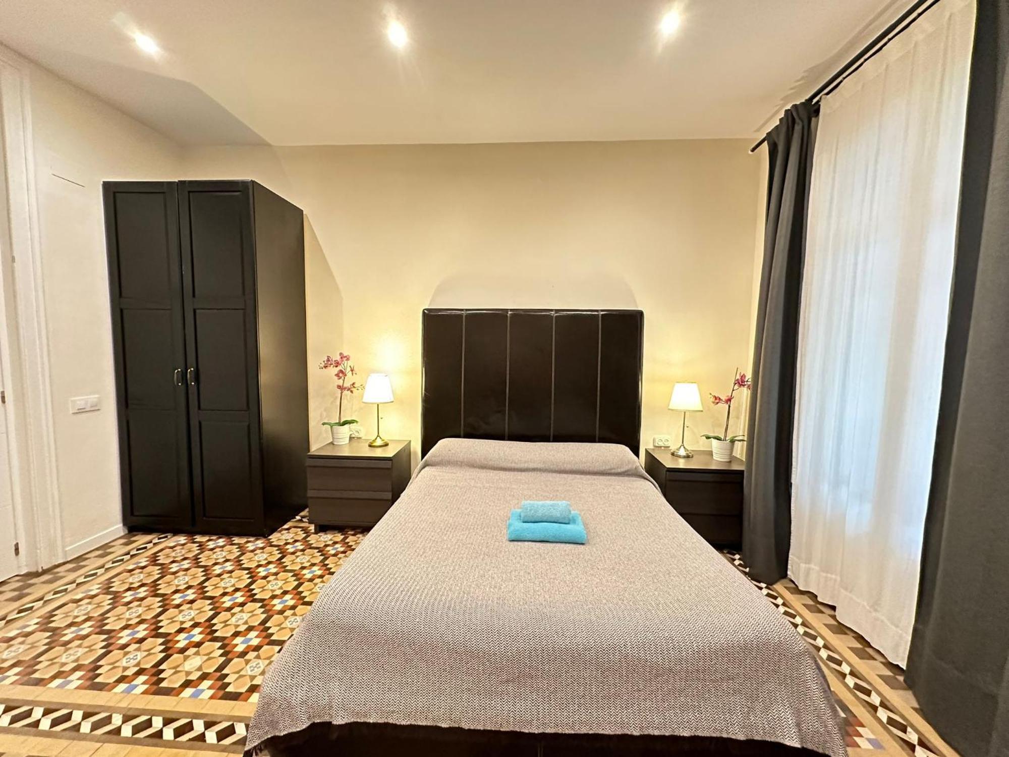 Rooms Balmes Barcelona Luaran gambar